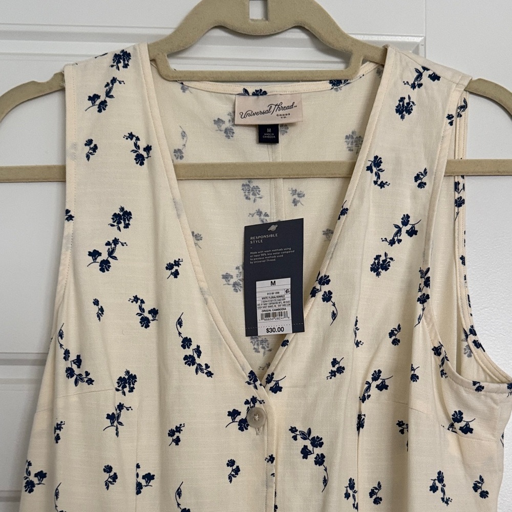 Universal Threads Cream and Floral dress - Picture 2 of 5